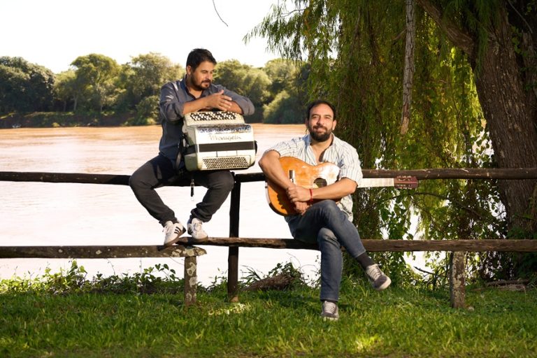 La música del litoral se presenta en el Anfiteatro del Parque ...
